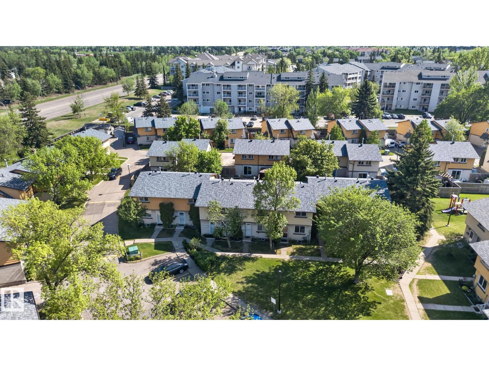 132 WOODSTOCK NW - 39