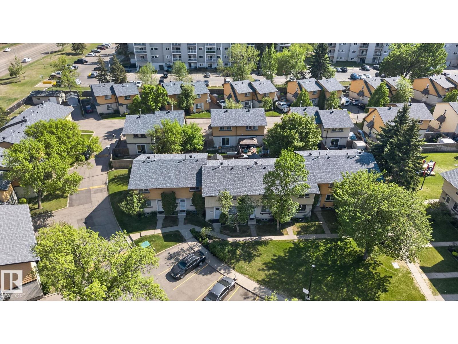 132 WOODSTOCK NW - 40