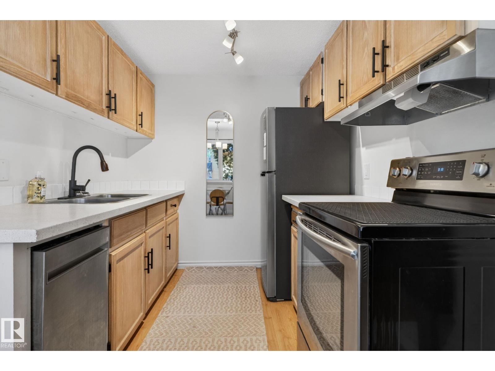 132 WOODSTOCK NW - 7