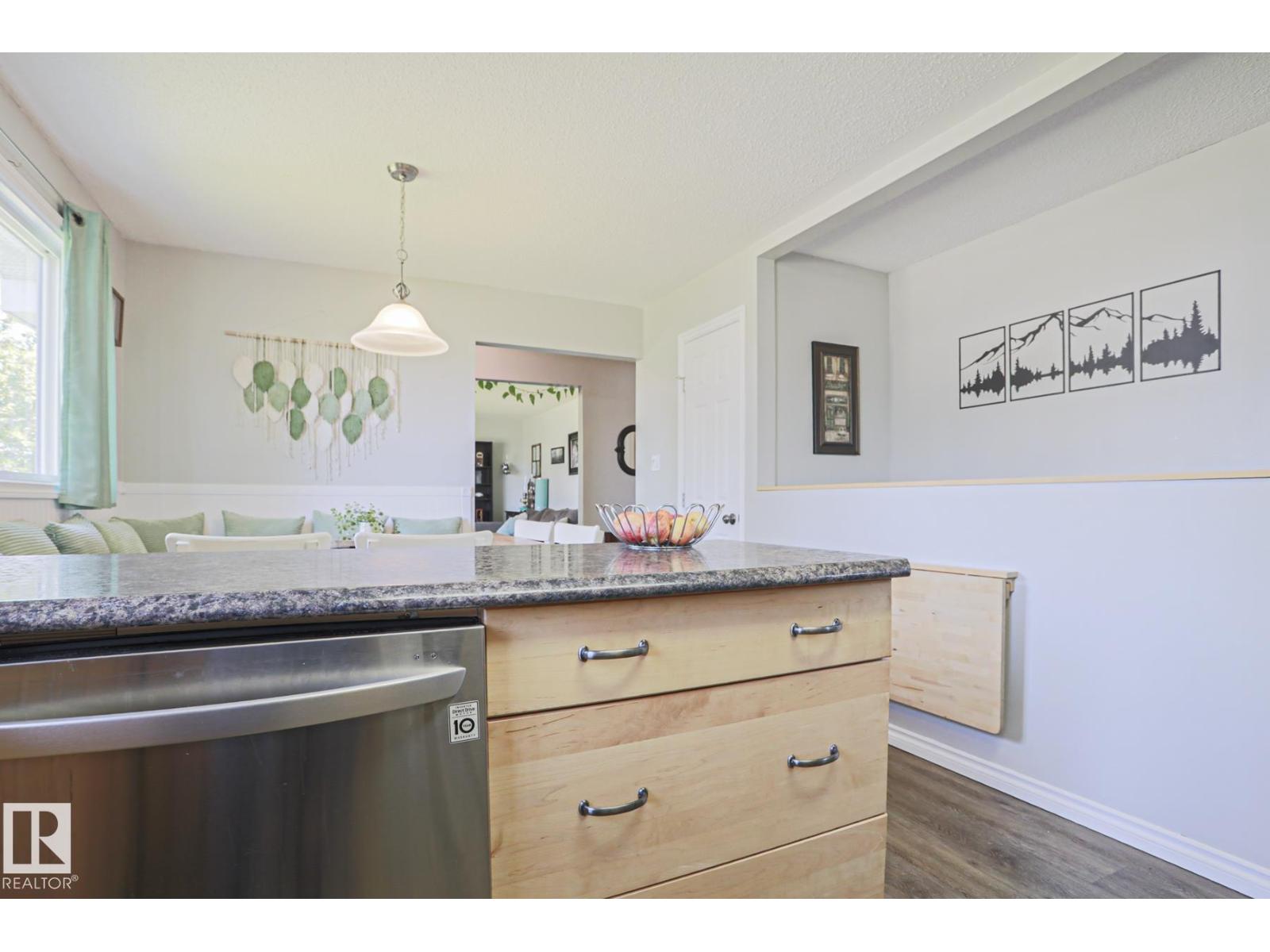 2 BEECHMONT AV - 16