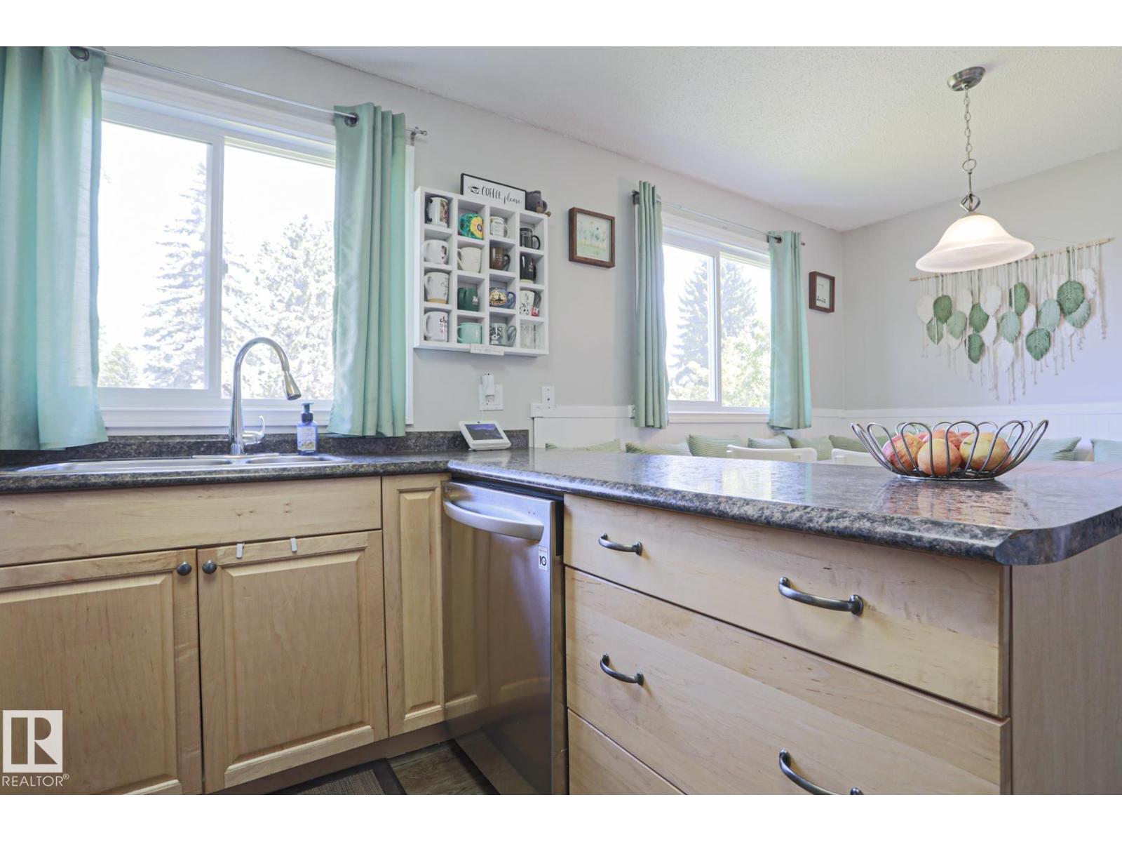 2 BEECHMONT AV - 18
