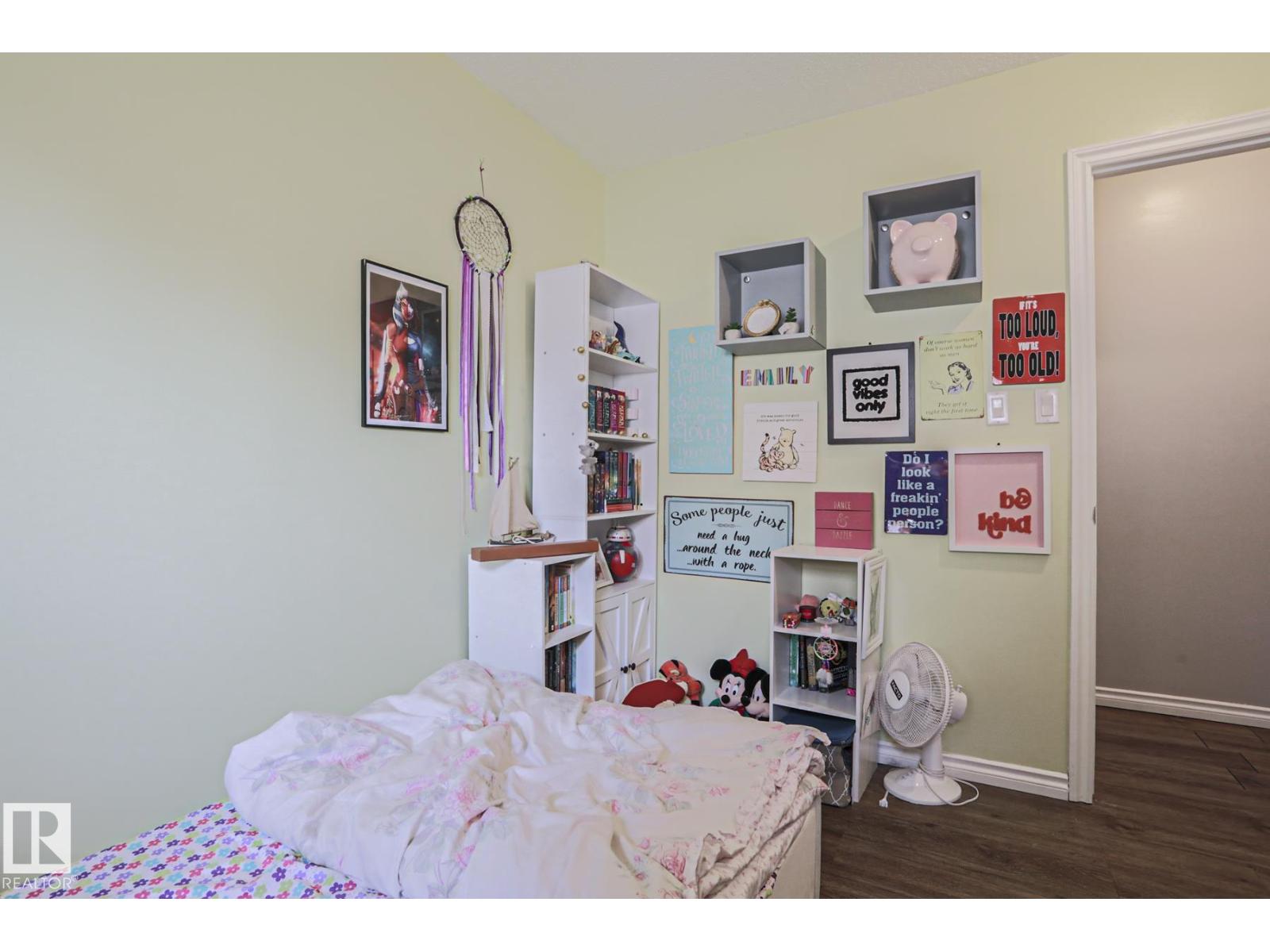2 BEECHMONT AV - 22