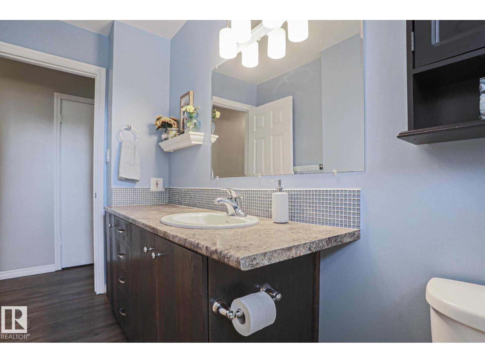 2 BEECHMONT AV - 26