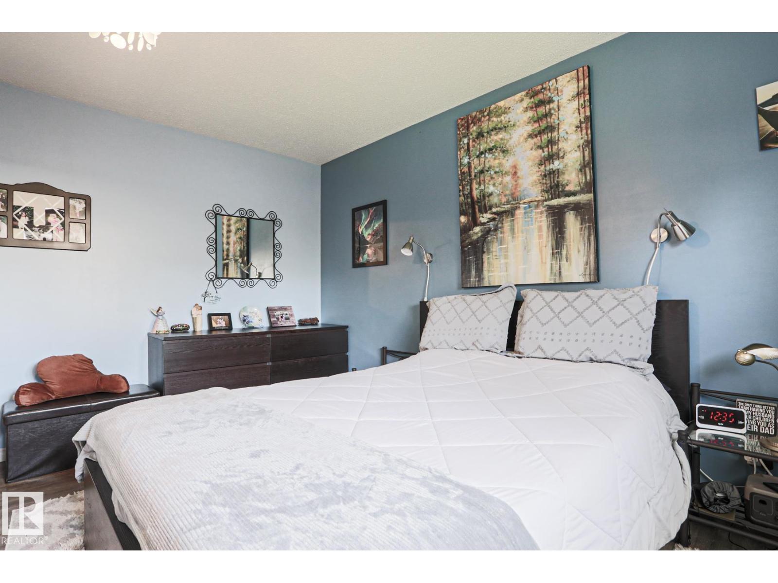 2 BEECHMONT AV - 29