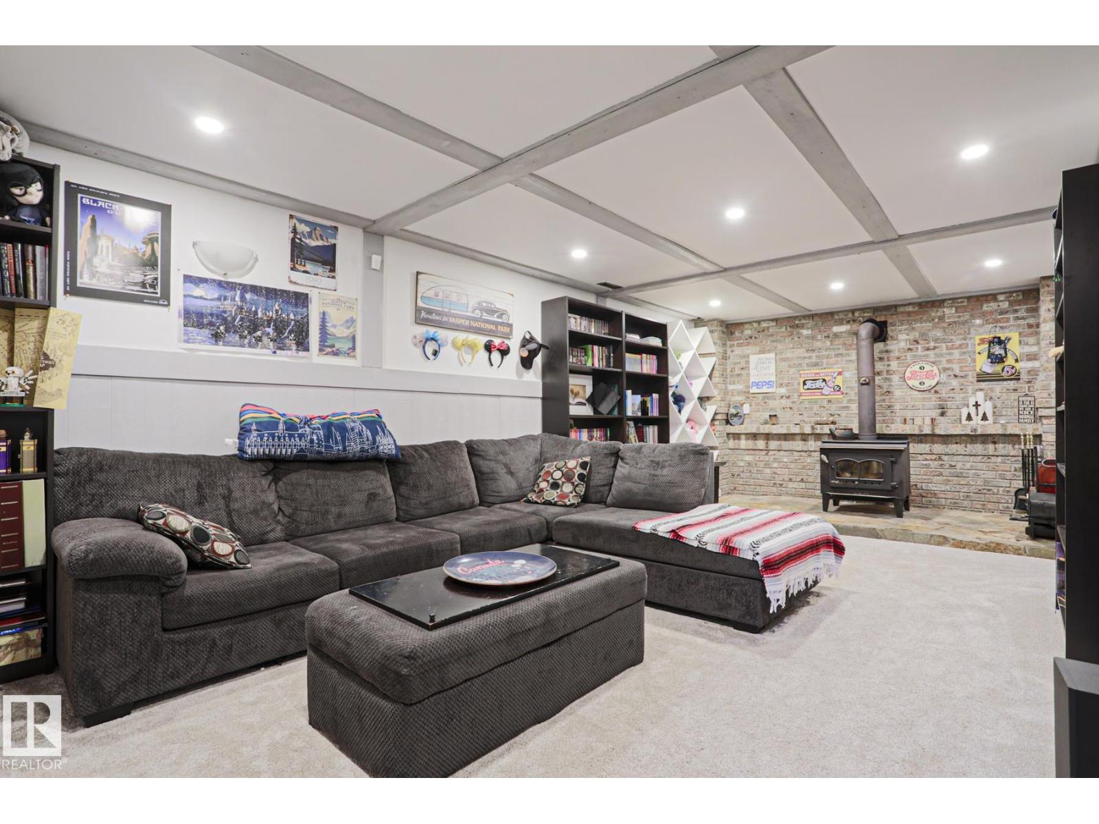 2 BEECHMONT AV - 34