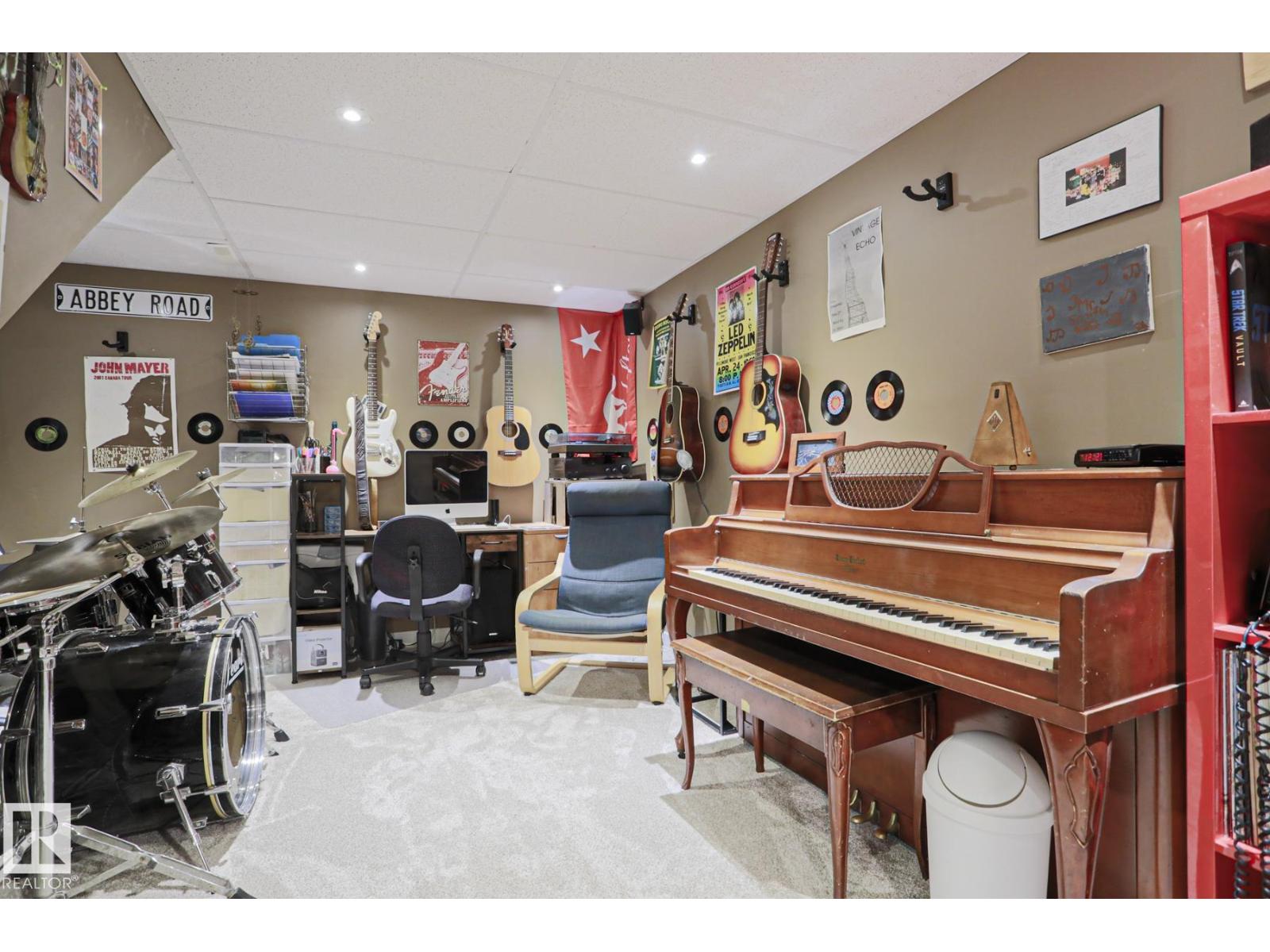 2 BEECHMONT AV - 39