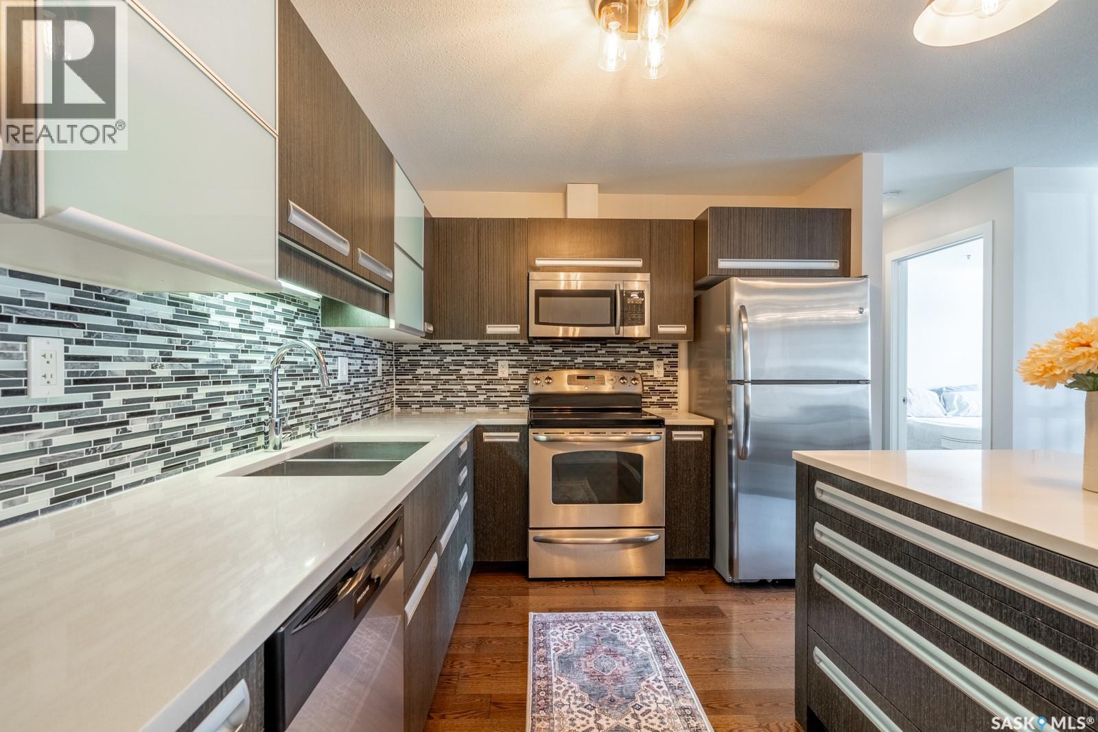 #116 1510 Neville DRIVE - 10
