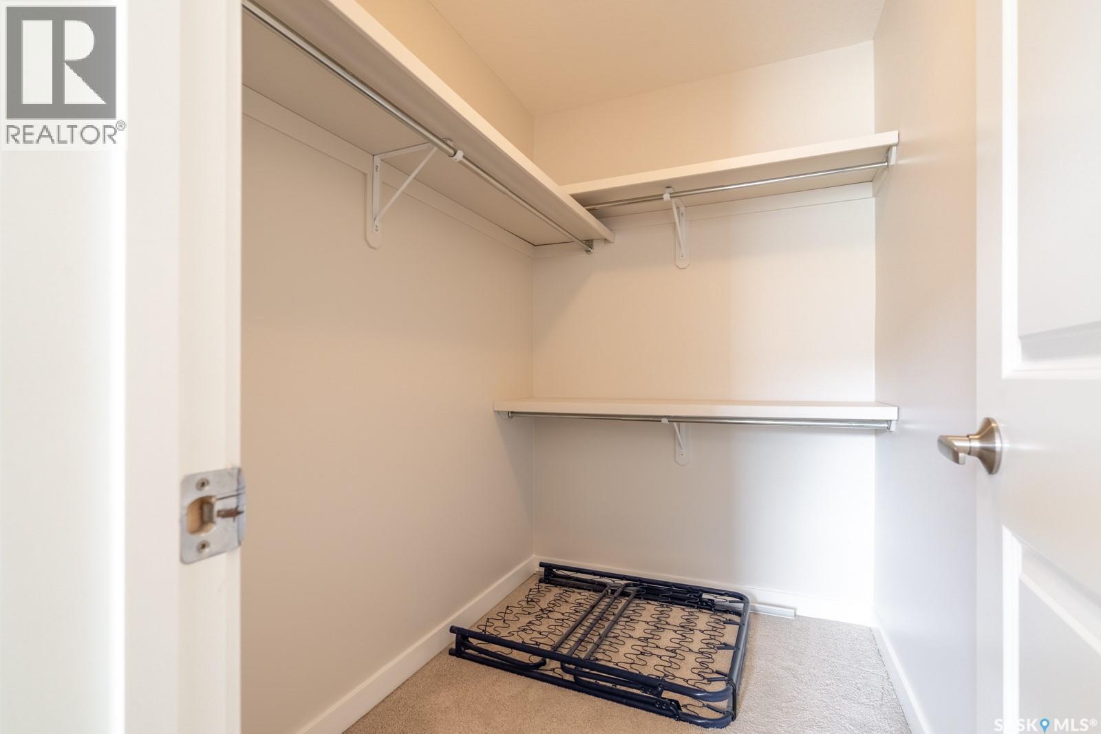 #116 1510 Neville DRIVE - 16