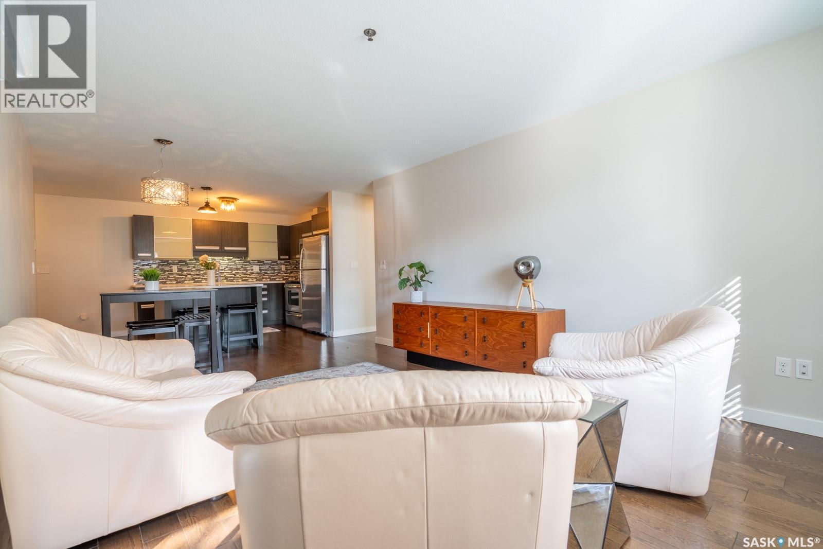 #116 1510 Neville DRIVE - 5