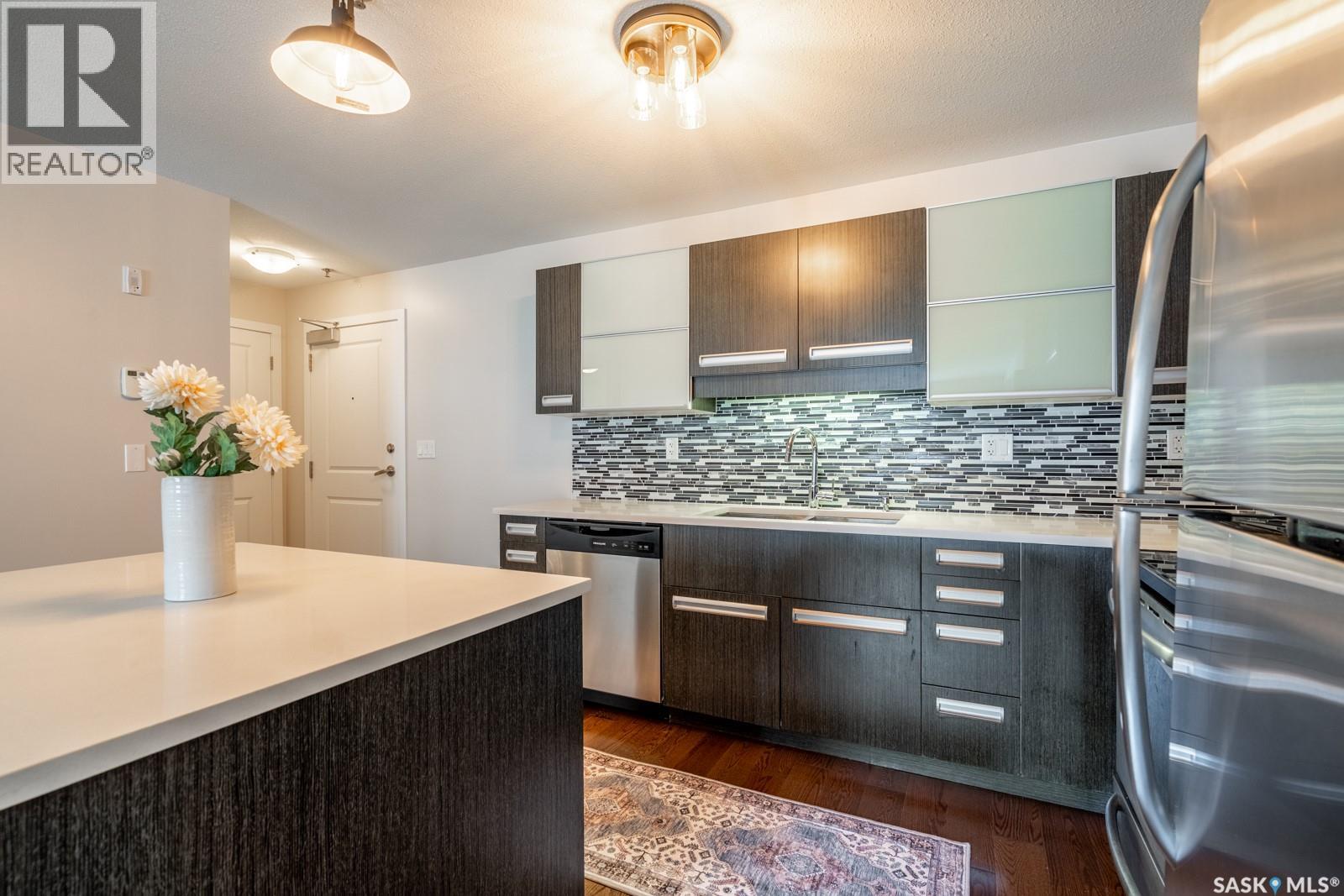 #116 1510 Neville DRIVE - 9