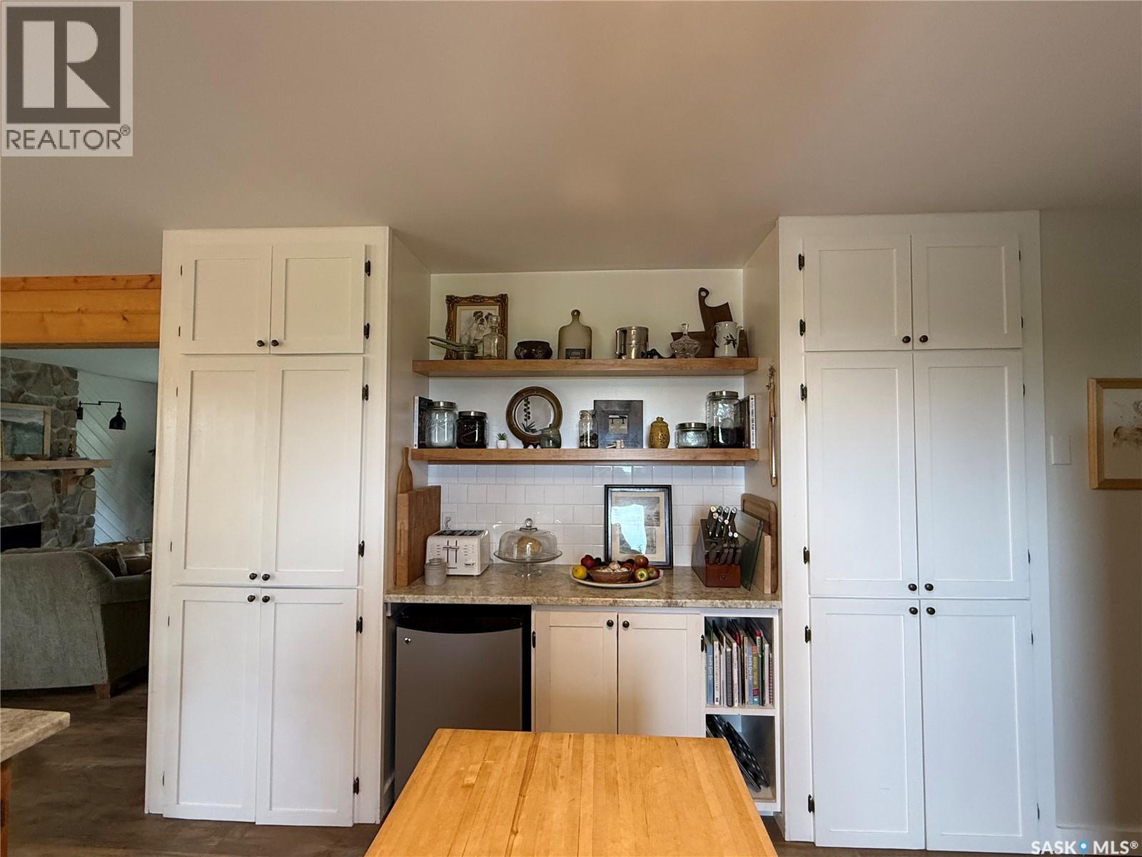 240 Dehavilland AVENUE - 11