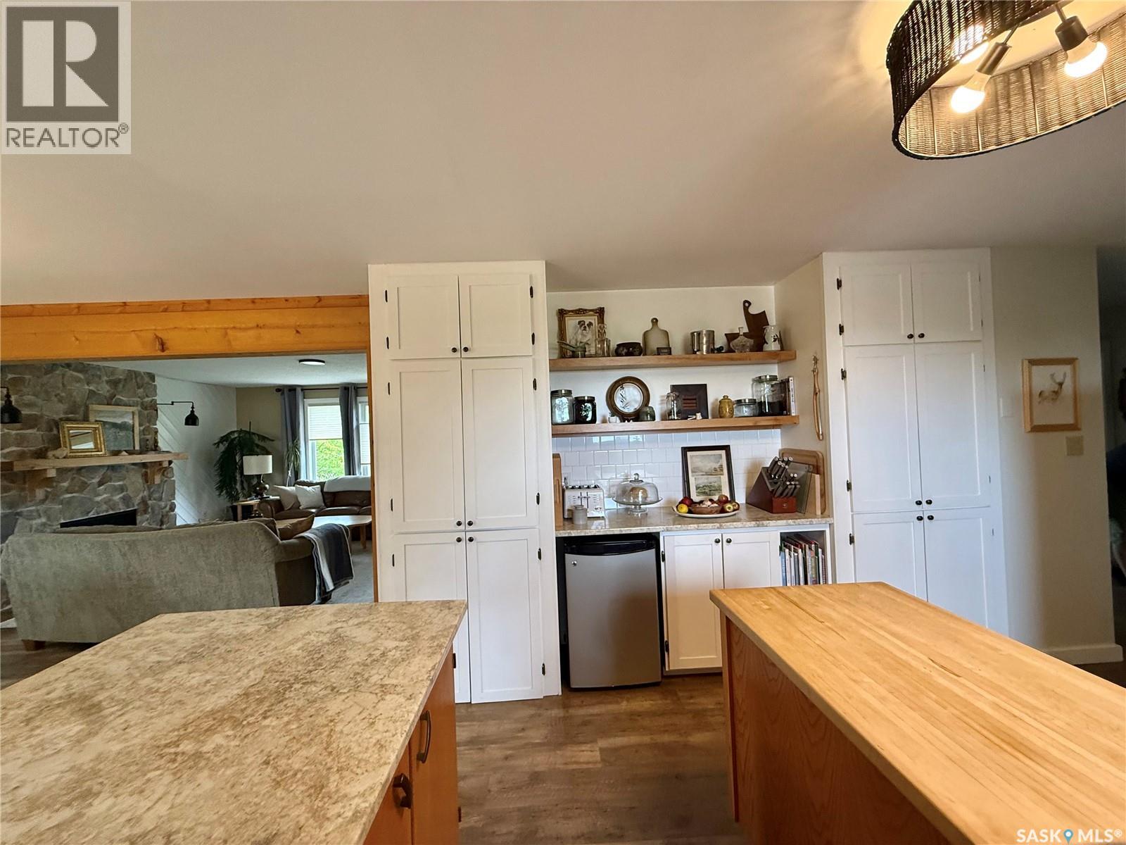 240 Dehavilland AVENUE - 12