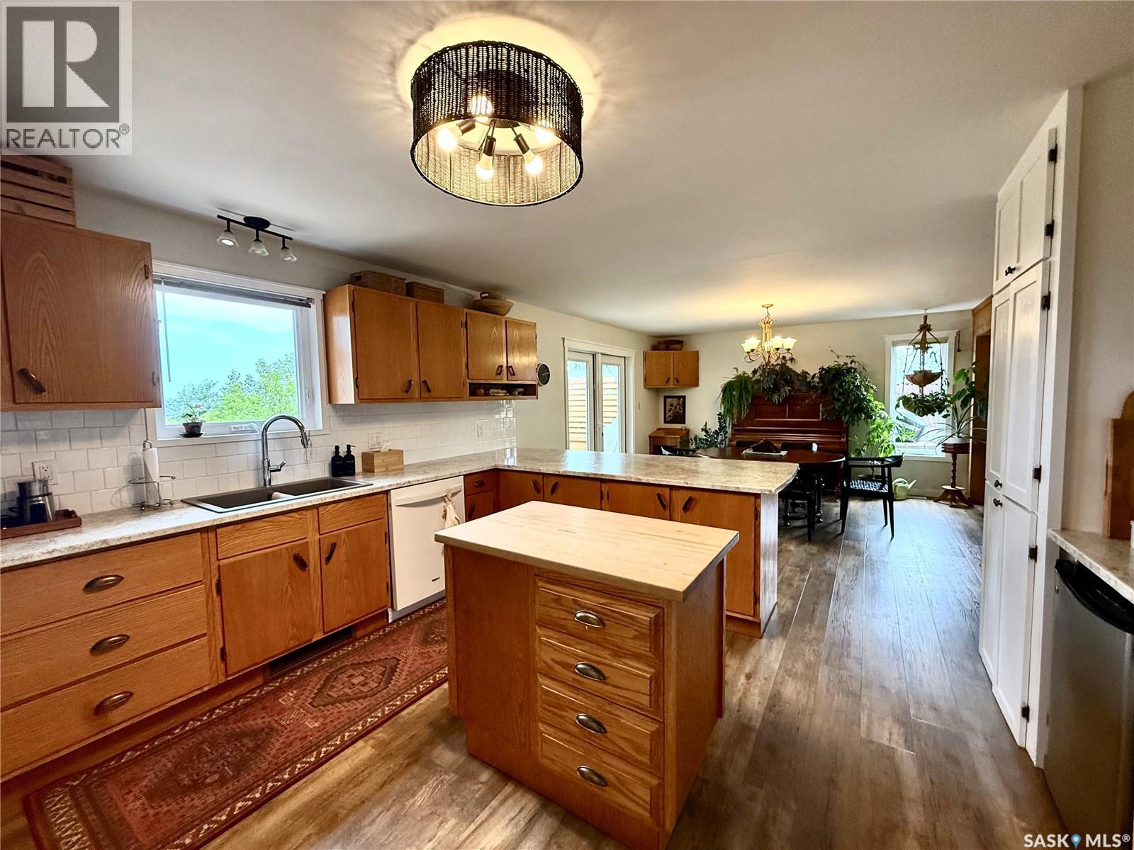 240 Dehavilland AVENUE - 13