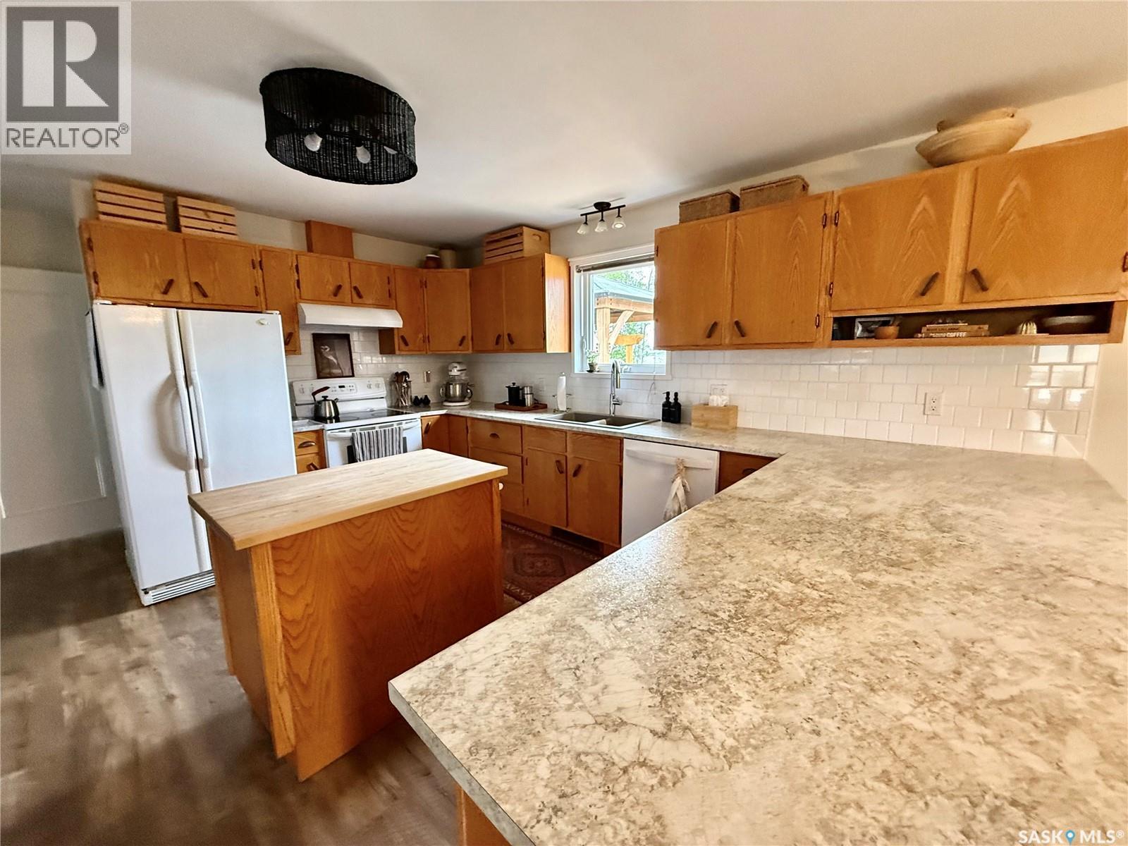 240 Dehavilland AVENUE - 14