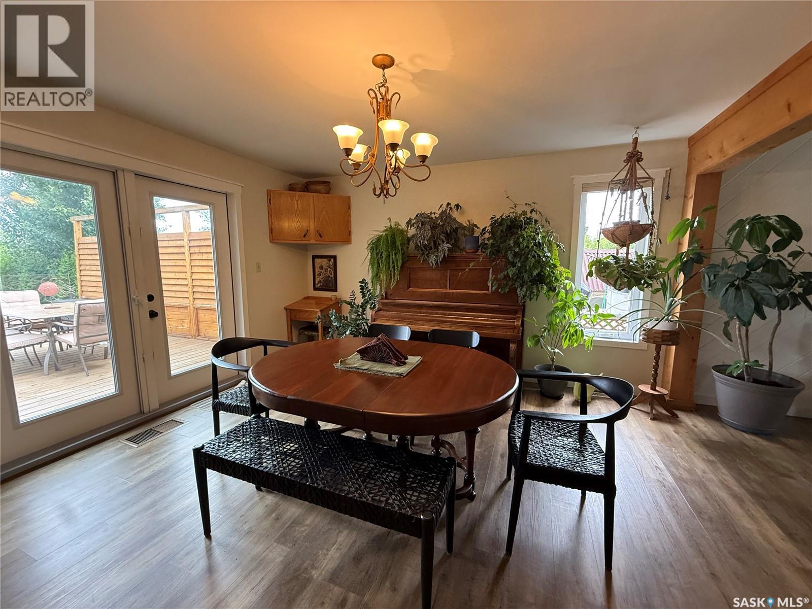 240 Dehavilland AVENUE - 17