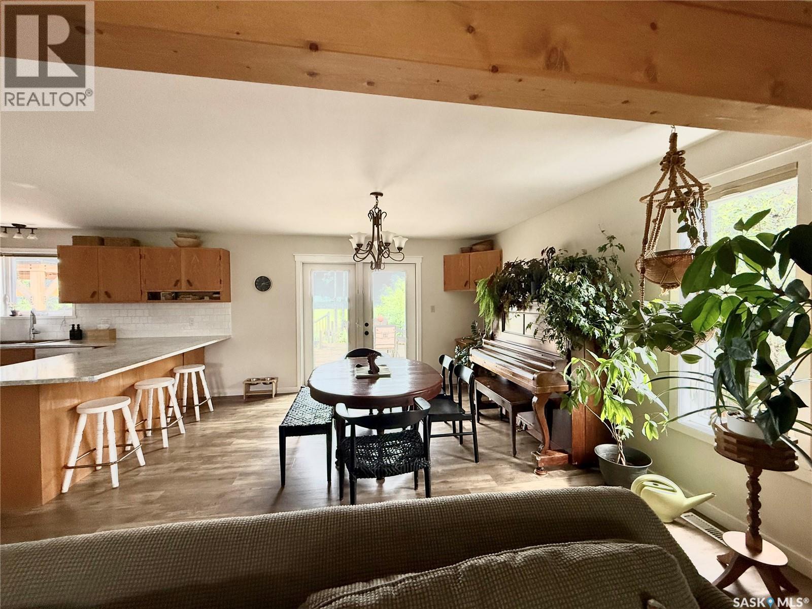 240 Dehavilland AVENUE - 19