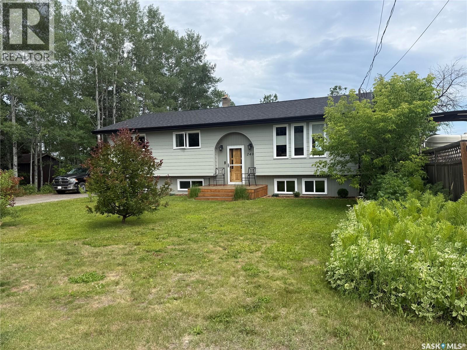 240 Dehavilland AVENUE - 2