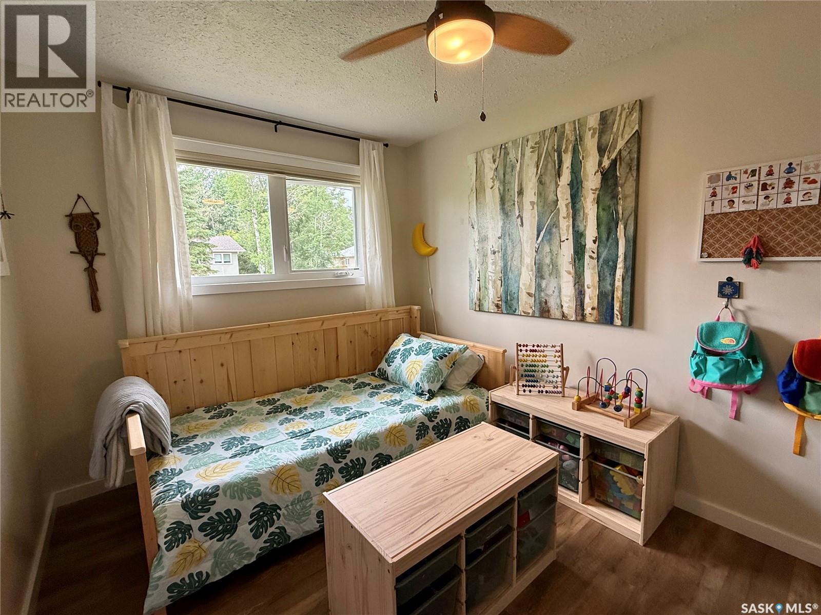 240 Dehavilland AVENUE - 28