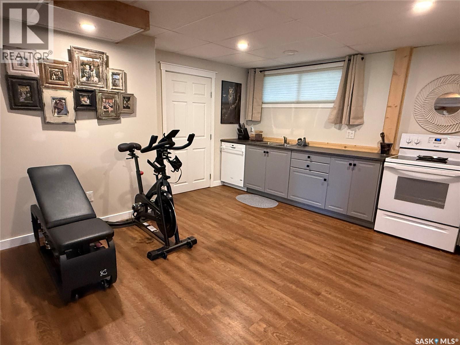 240 Dehavilland AVENUE - 43
