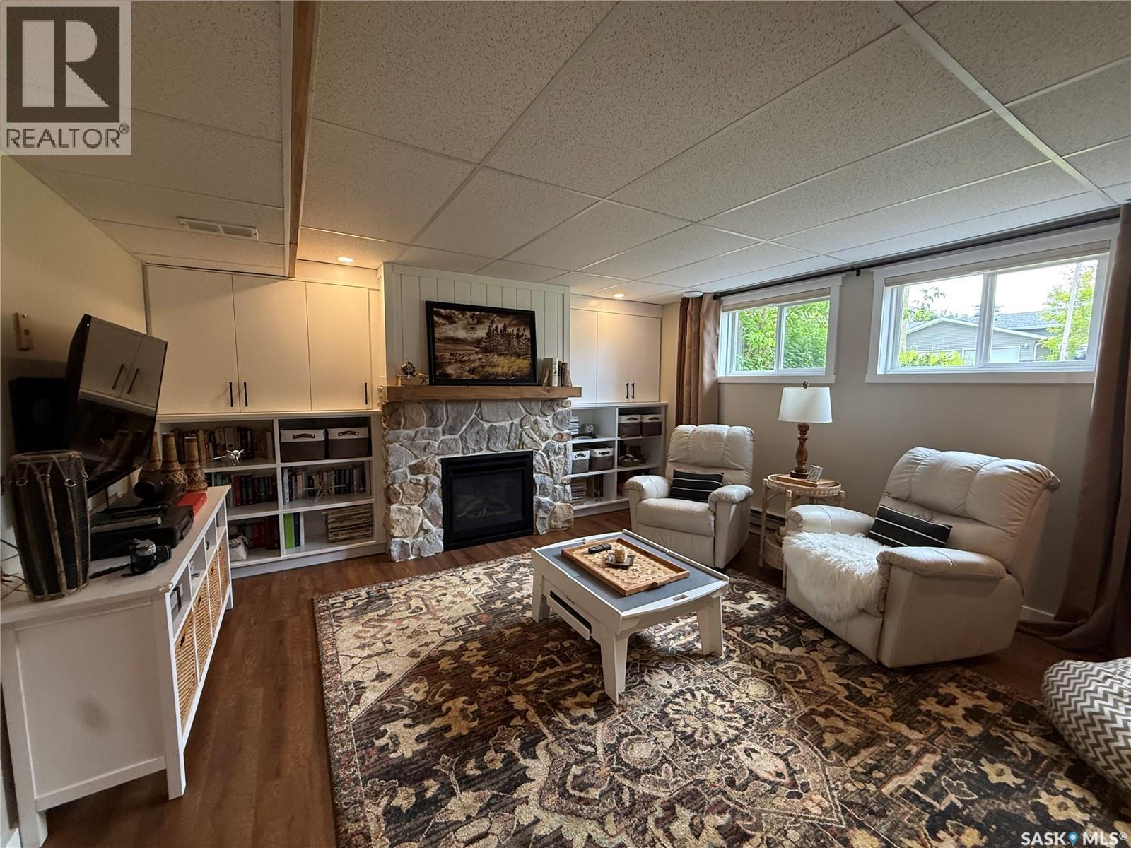 240 Dehavilland AVENUE - 45