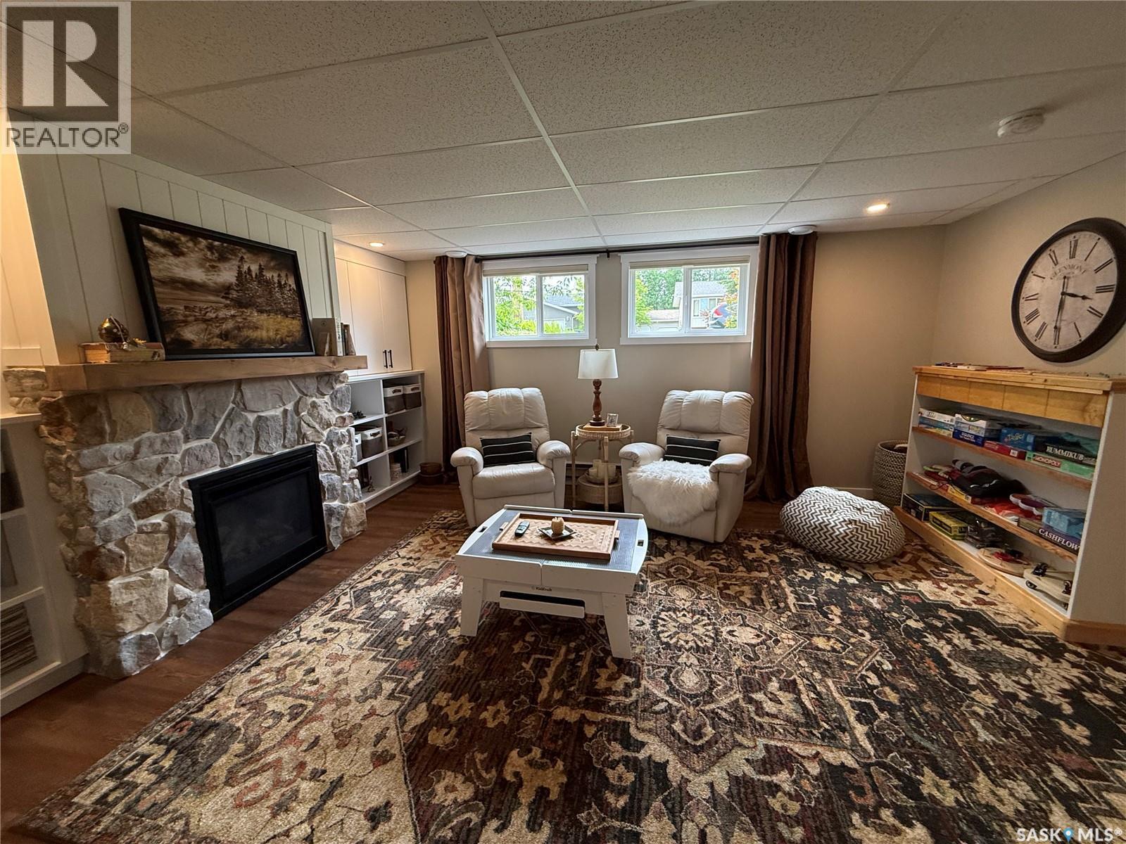 240 Dehavilland AVENUE - 49
