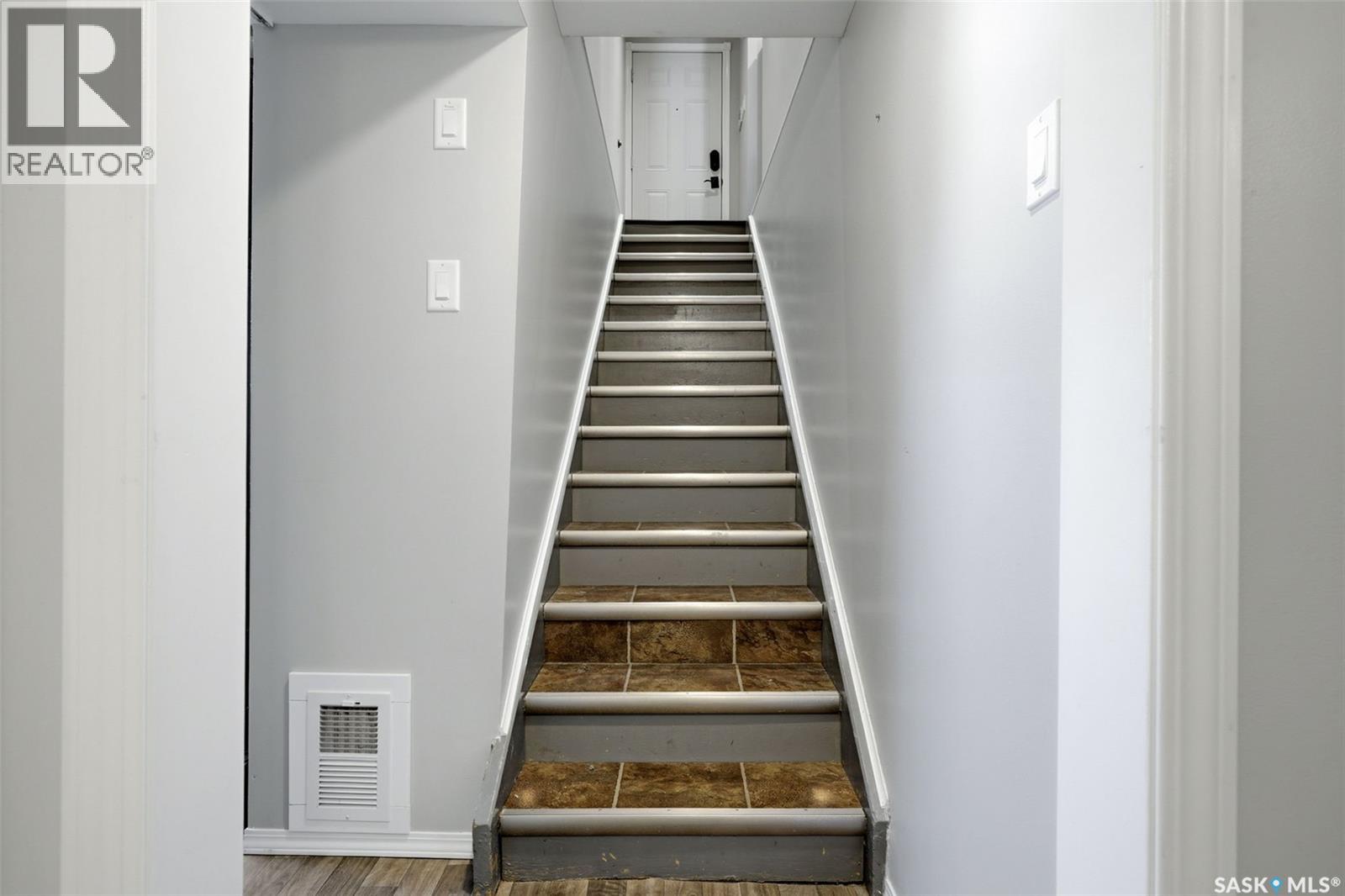 870 Royal STREET - Image 16