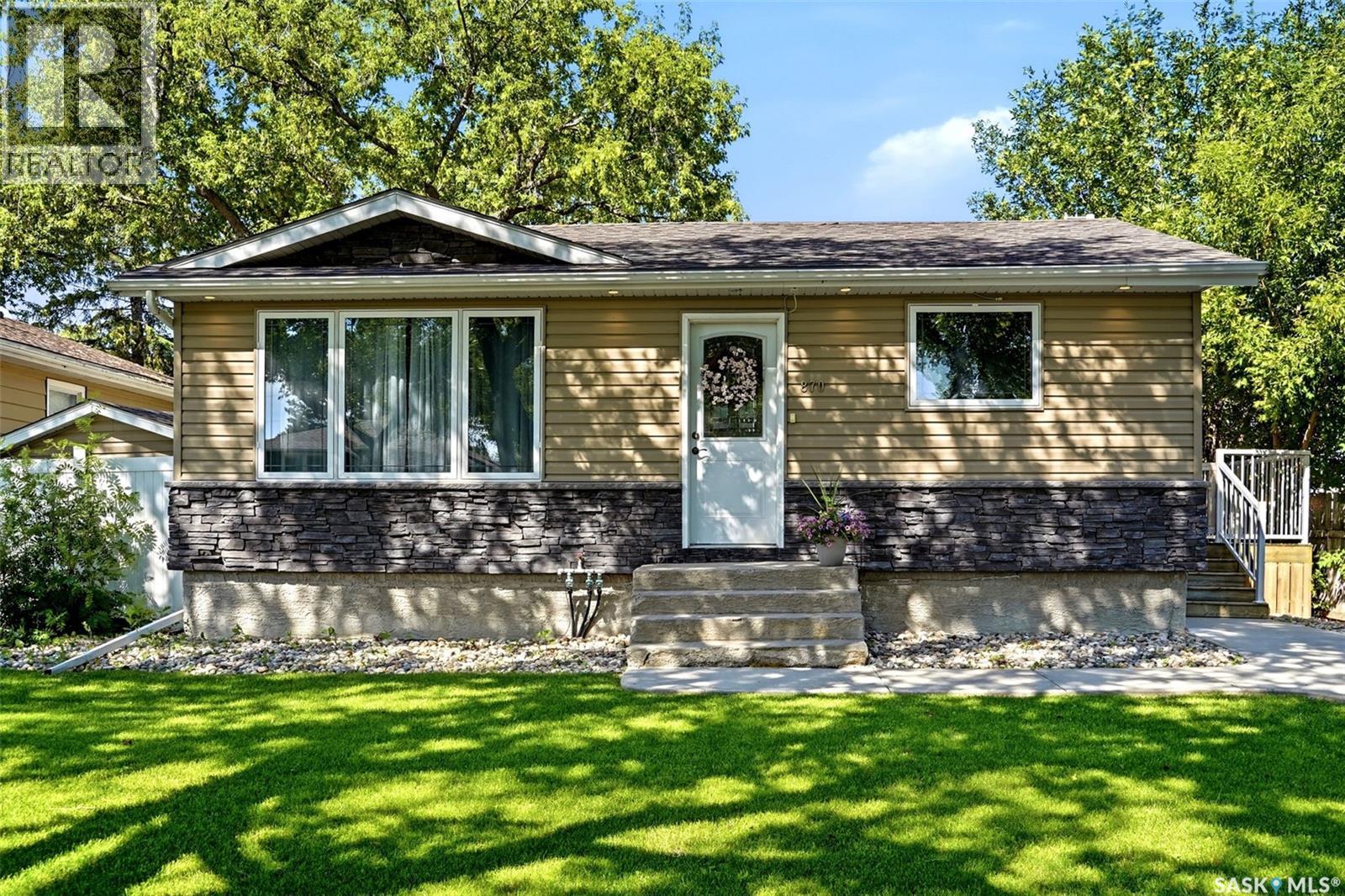 870 Royal STREET - Image 2
