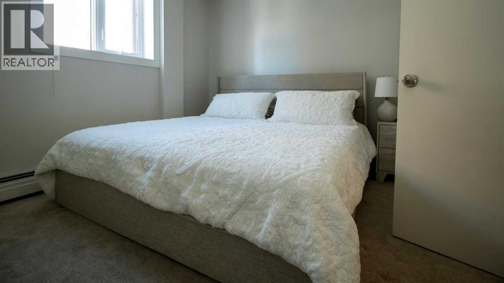 #302 1111 15 Avenue SW - 16