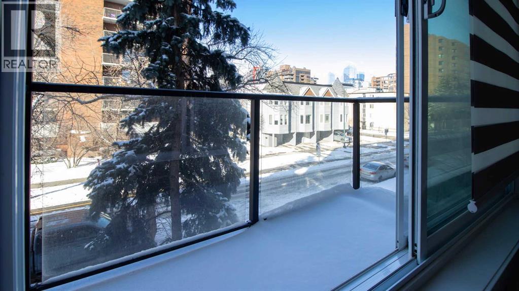 #302 1111 15 Avenue SW - 22