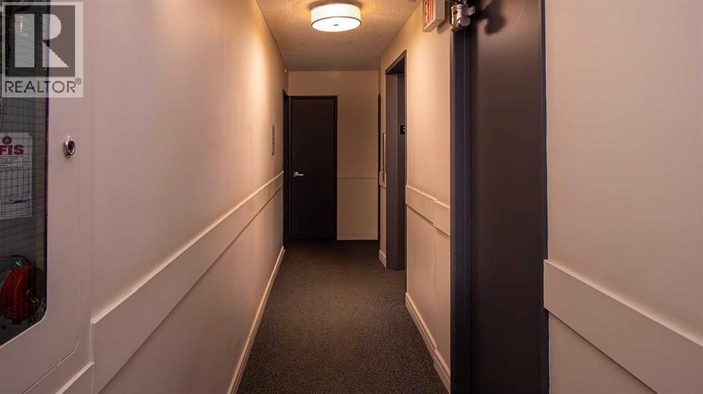 #302 1111 15 Avenue SW - 20