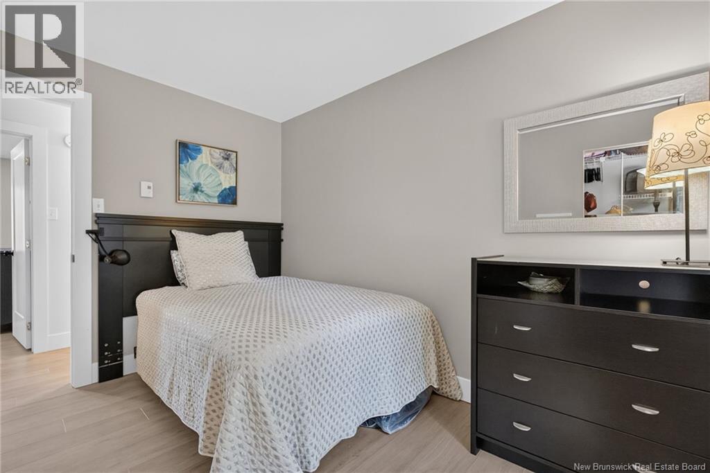 21 Simpson Court - 25