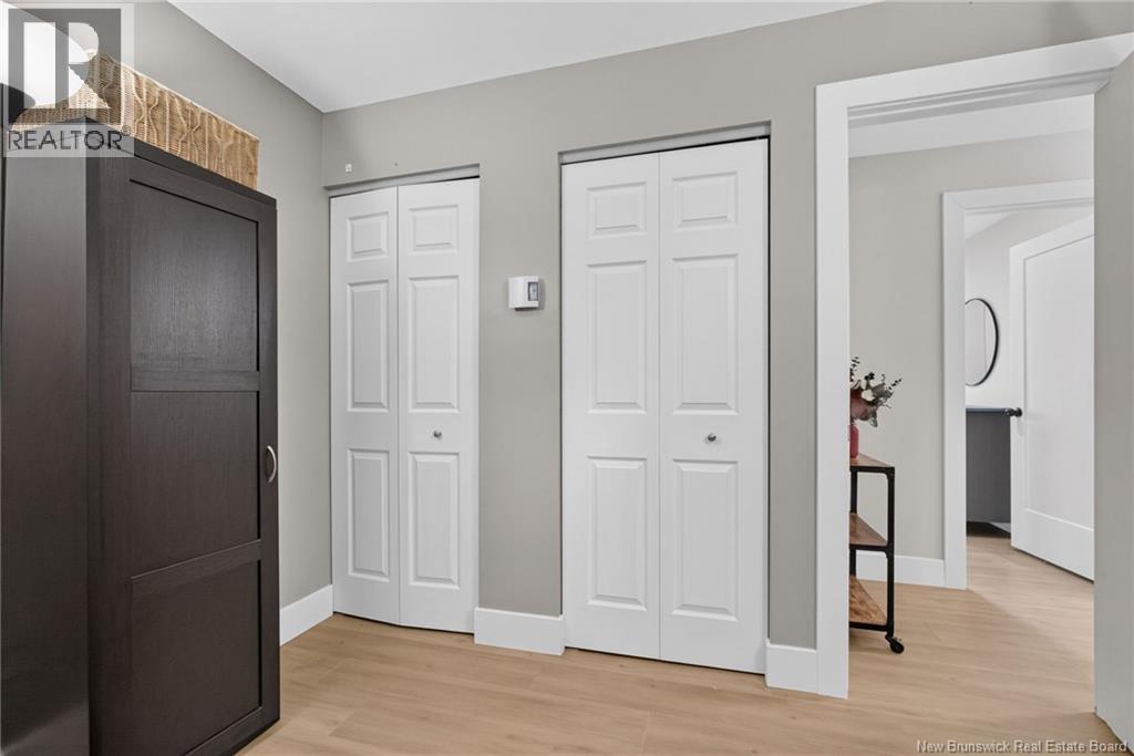 21 Simpson Court - 27