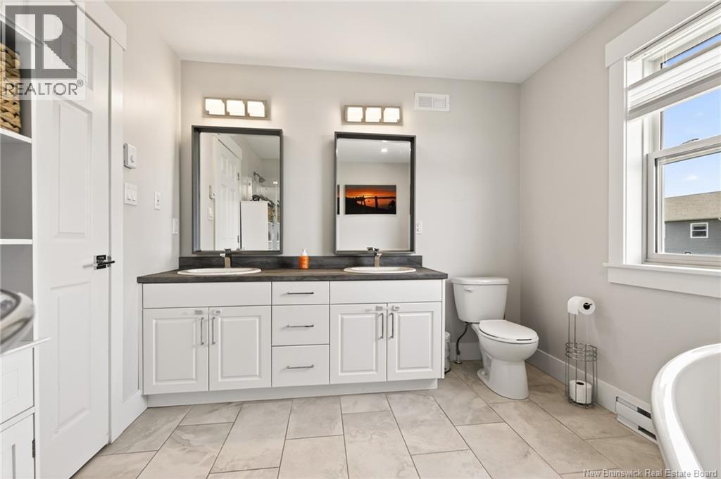125 Lakeburn - 24