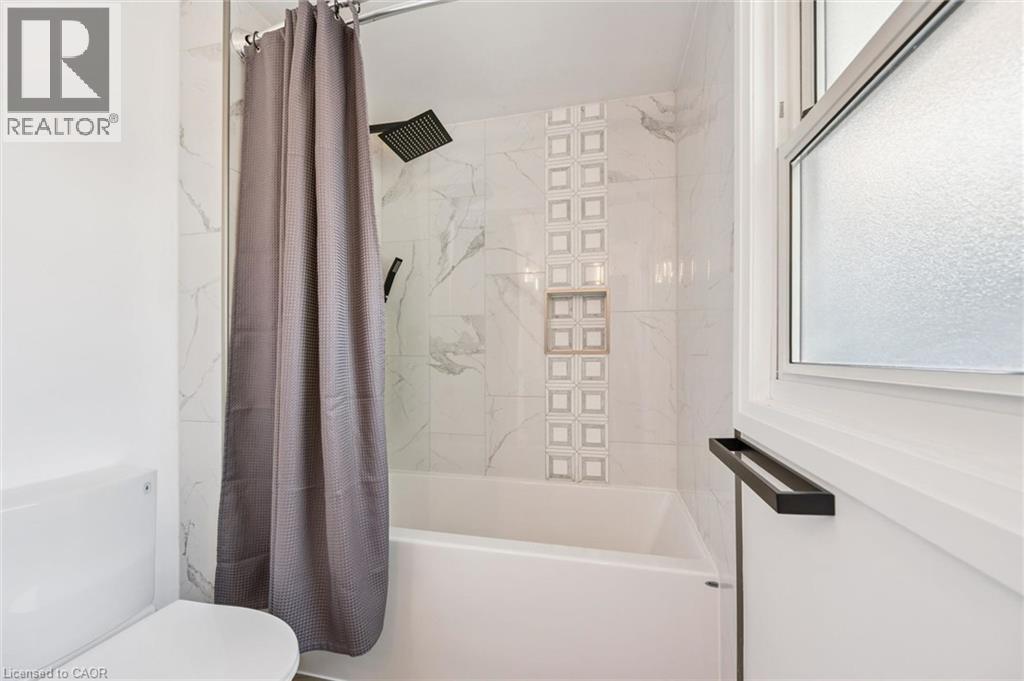 56 THORNRIDGE Crescent - 24