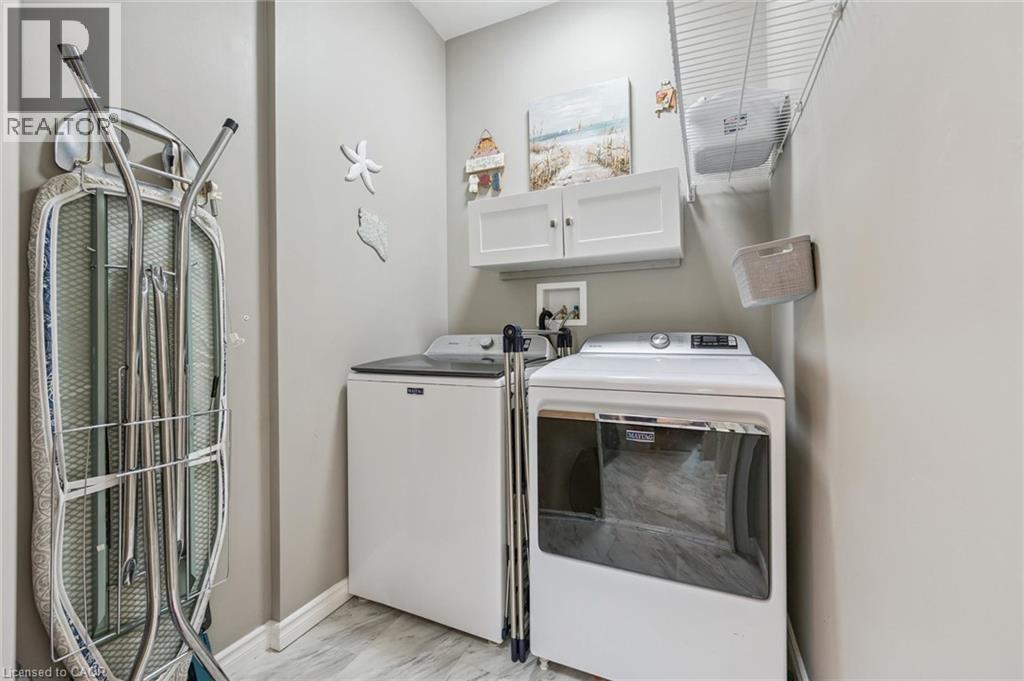 #11 20 ISHERWOOD Avenue - 24