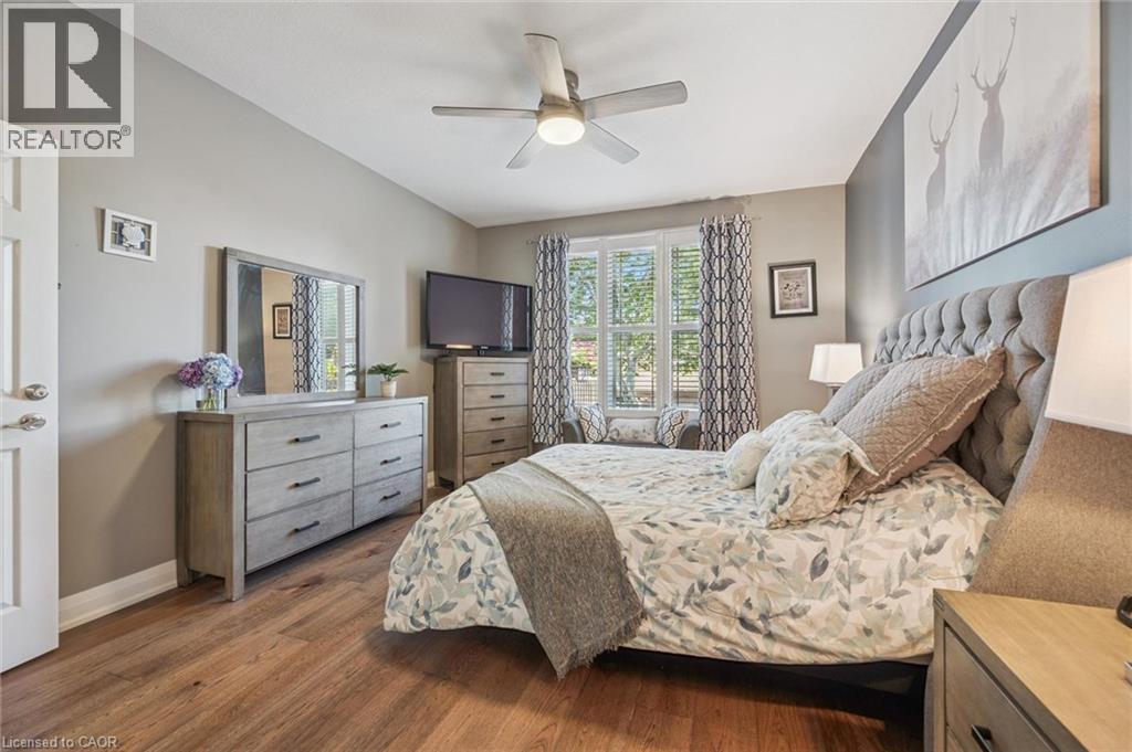#11 20 ISHERWOOD Avenue - 19