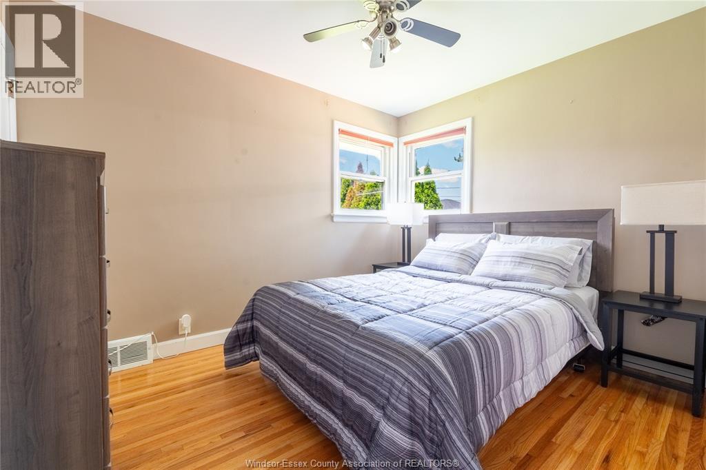 3621 MCKAY AVENUE - 14