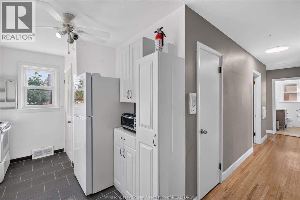 3621 MCKAY AVENUE - 21
