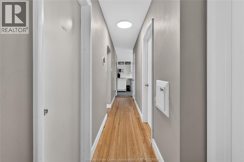 3621 MCKAY AVENUE - 22