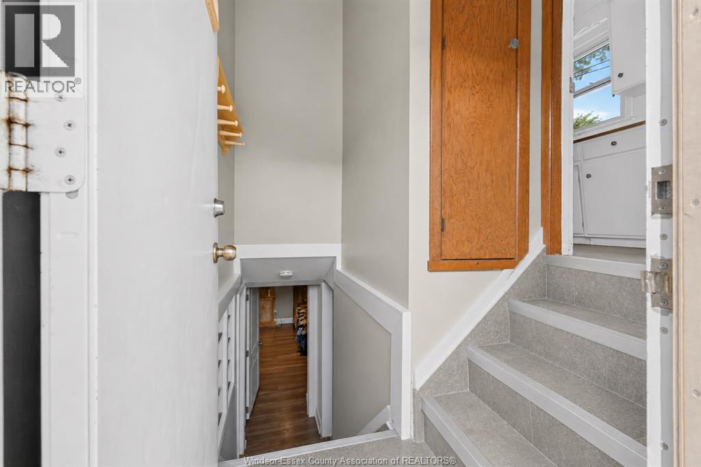 3621 MCKAY AVENUE - 23