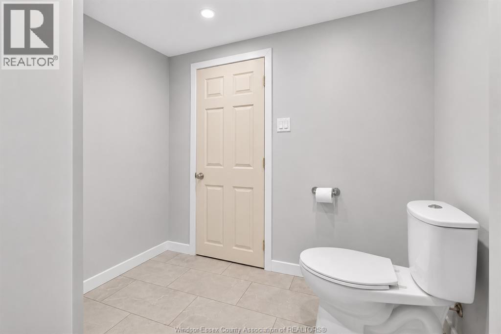 3621 MCKAY AVENUE - 31