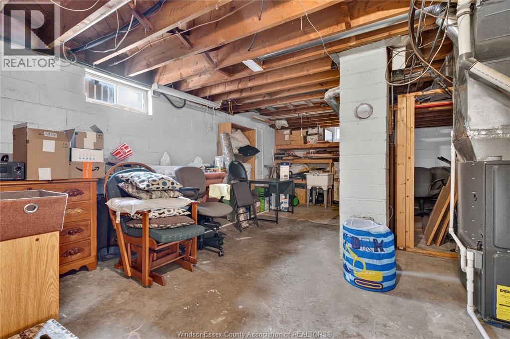 3621 MCKAY AVENUE - 33