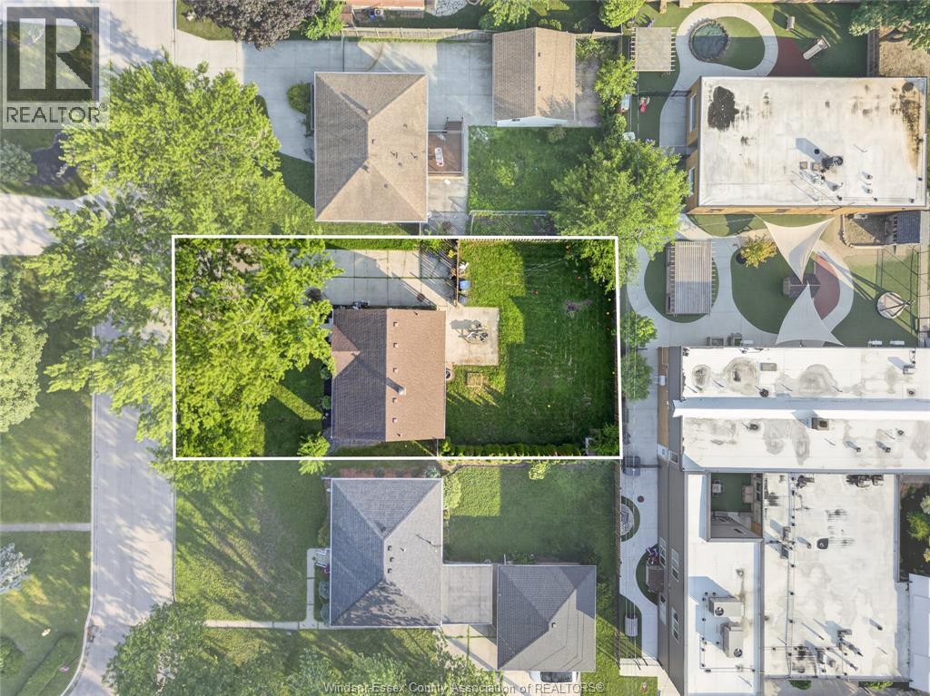 3621 MCKAY AVENUE - 34