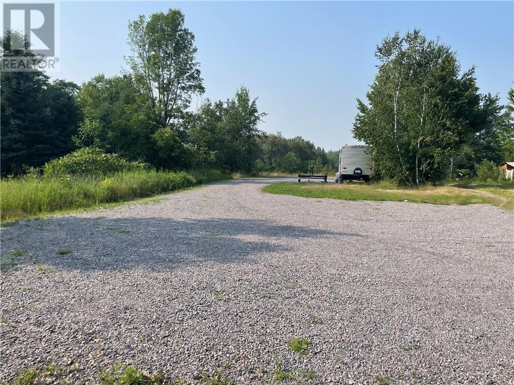 592 A Lake Road - 11