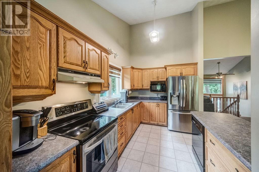 592 A Lake Road - 19