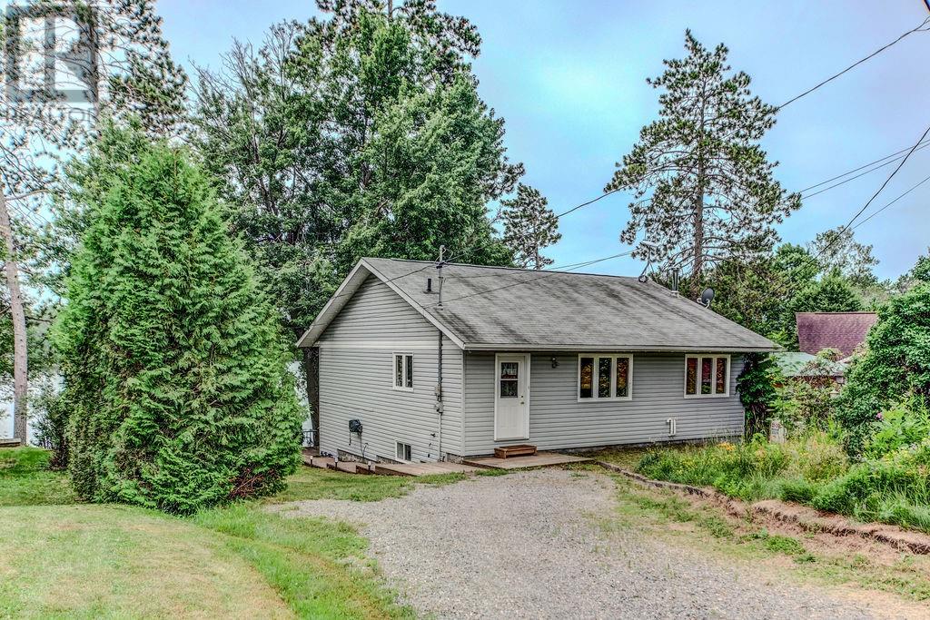 592 A Lake Road - 13