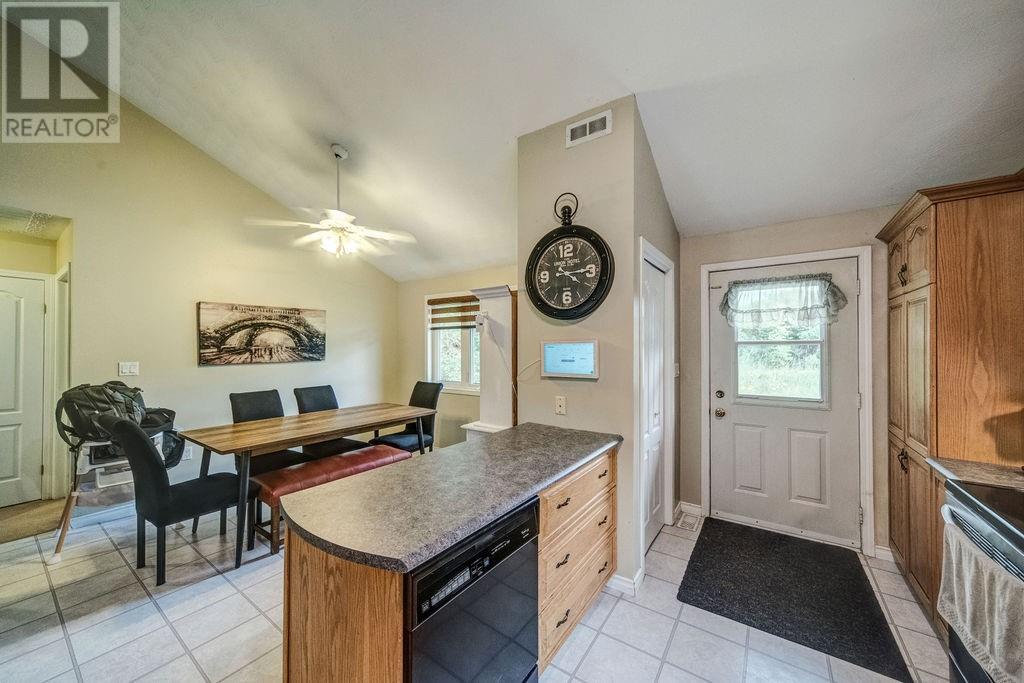 592 A Lake Road - 20