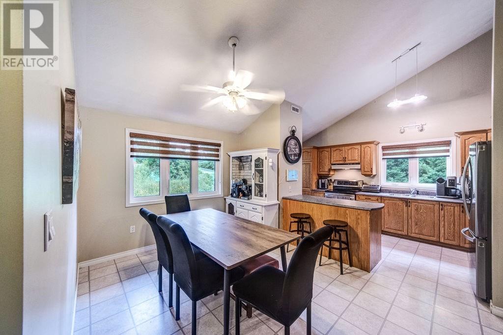 592 A Lake Road - 22