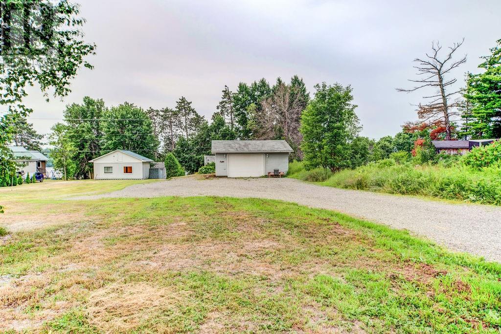 592 A Lake Road - 18