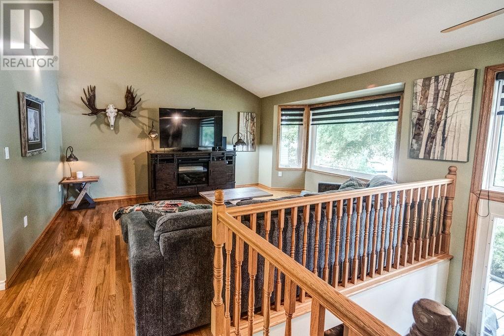 592 A Lake Road - 25